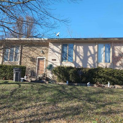 2705 Stephan Rd, Louisville, KY 40214