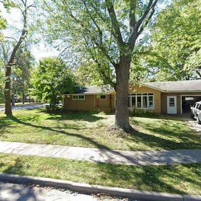 315 Fillmore St, Kaukauna, WI 54130