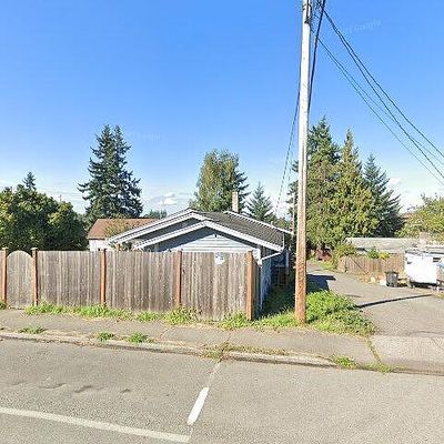 3215 19 Th St, Everett, WA 98201