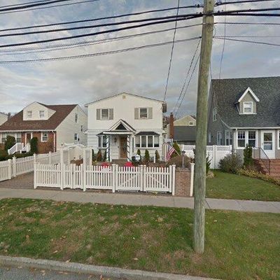 2935 Grand Blvd, Baldwin, NY 11510