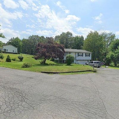 34 Lakeside Dr, Castleton On Hudson, NY 12033