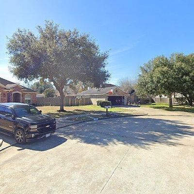 4302 Debbie Ct, Rosenberg, TX 77471