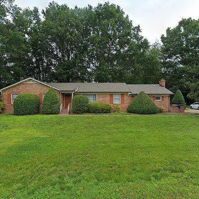 4382 Vauxhall Rd, North Chesterfield, VA 23234