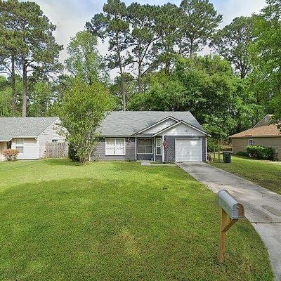 4 E White Hawthorne Dr, Savannah, GA 31419