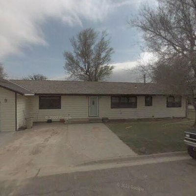 401 E Circle Dr, Syracuse, KS 67878