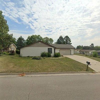 404 Longwood Dr, Janesville, WI 53548