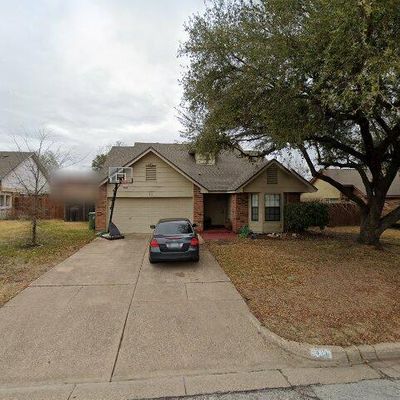 411 Benjamin Ln, Arlington, TX 76002