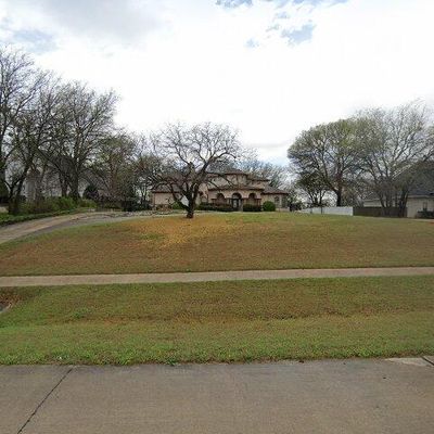 411 Rolling Oaks Rdg, Cedar Hill, TX 75104