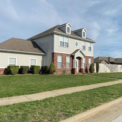 504 Patriot Place Dr, Rogersville, MO 65742