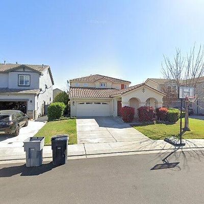 5316 St Elmo Ct, Riverbank, CA 95367