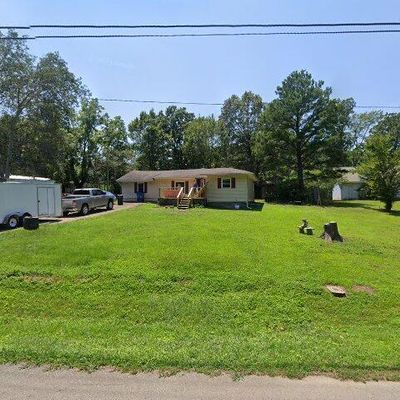 535 Wren Ave, Camden, TN 38320