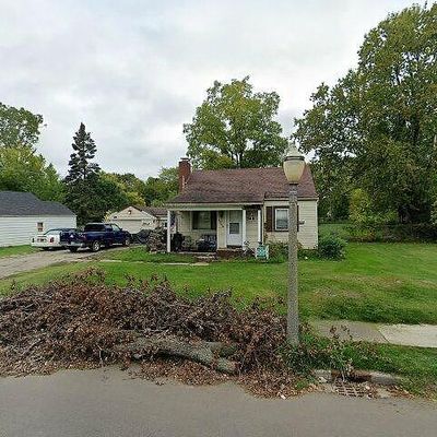 4804 Starr Ave, Lansing, MI 48910