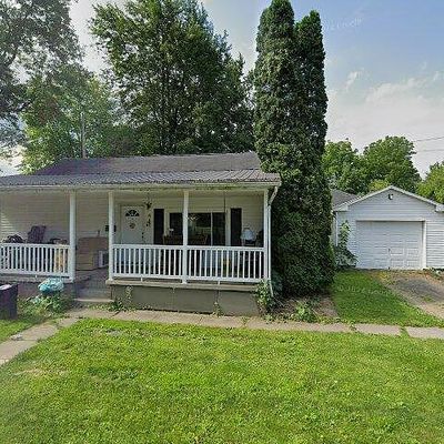 49 North St, Shiloh, OH 44878