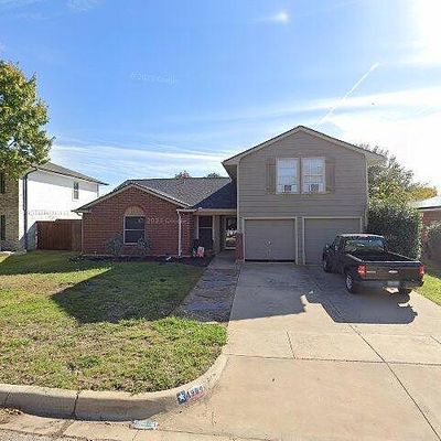 4909 Cedar Springs Dr, Fort Worth, TX 76179