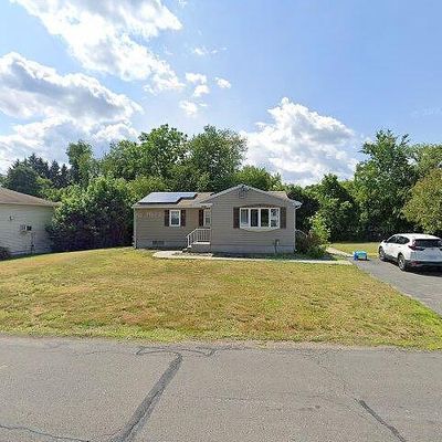 5 Wood Dr, Ludlow, MA 01056