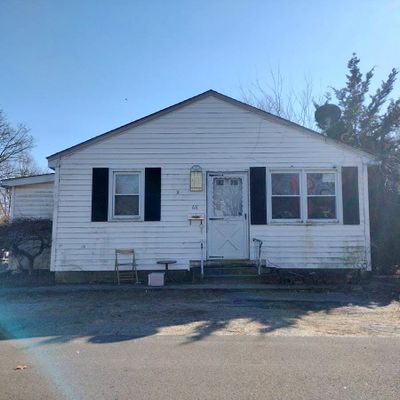 60 68 Suburban Pkwy, Warwick, RI 02889