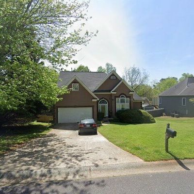 6266 Spring Lake Dr, Flowery Branch, GA 30542