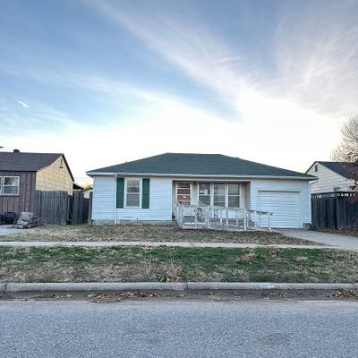 725 Bradley Dr, Pampa, TX 79065