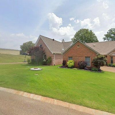 676 Fairway Trl, Hernando, MS 38632