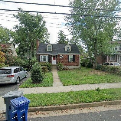 6807 Jefferson Ave, Falls Church, VA 22042