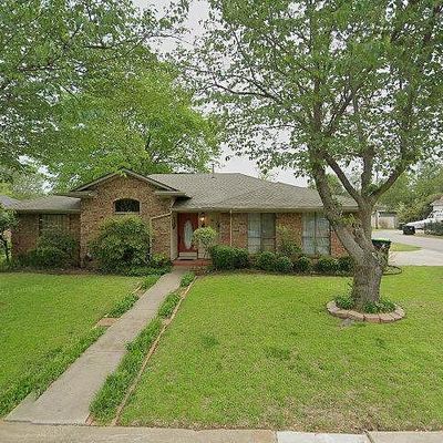 701 E Jacob St, Pilot Point, TX 76258