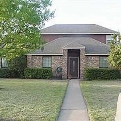 701 Retriever Ln, Mesquite, TX 75150