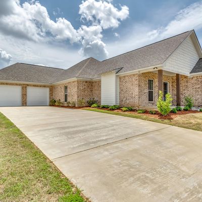 825 Long Leaf Cir, Brandon, MS 39042