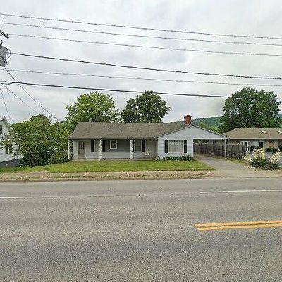 825 N Main St, Rocky Mount, VA 24151