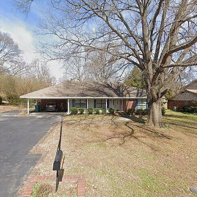 8250 Misty Meadows Ln, Memphis, TN 38125