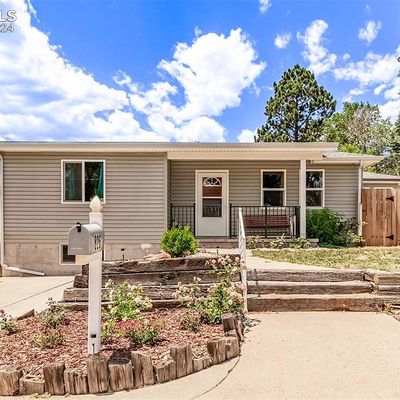 826 Sunset Rd, Colorado Springs, CO 80909