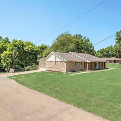 8260 Breeland Dr, Kemp, TX 75143