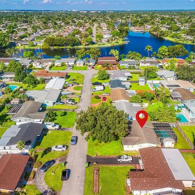 8261 Nw 12 Th St, Pembroke Pines, FL 33024