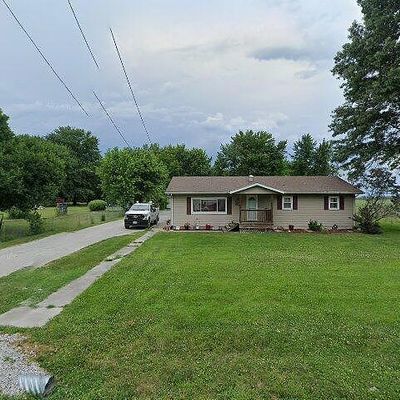 827 E Walnut St, Gillespie, IL 62033