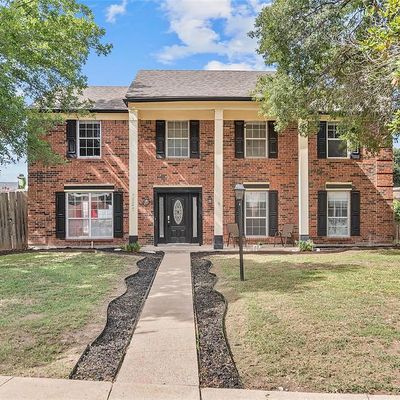 827 Nora Ln, Desoto, TX 75115