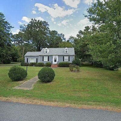 8275 Wonderland Ln, Mechanicsville, VA 23111