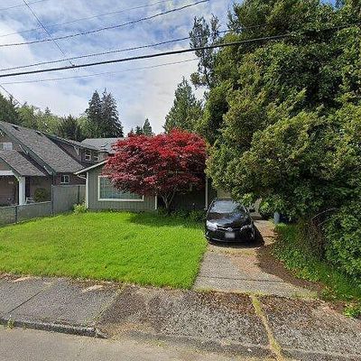 828 Burns St, Cosmopolis, WA 98537