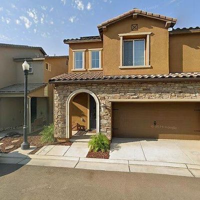 828 Winchell Way W, Madera, CA 93636