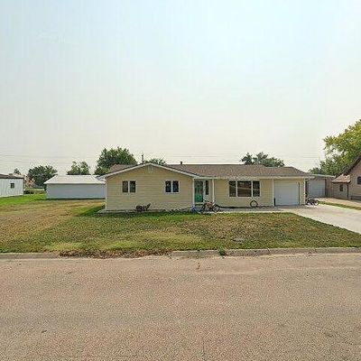 829 Sherman Ave, Grant, NE 69140