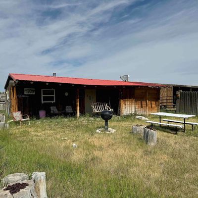 83 Blazing Saddles Rd, Saratoga, WY 82331