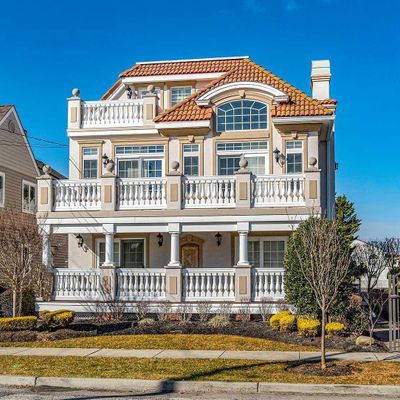 830 Seacrest Rd, Ocean City, NJ 08226