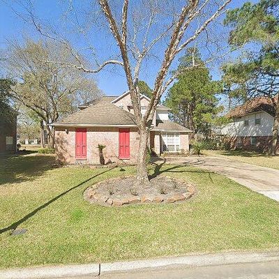 8311 Vaulted Pine Dr, Humble, TX 77346