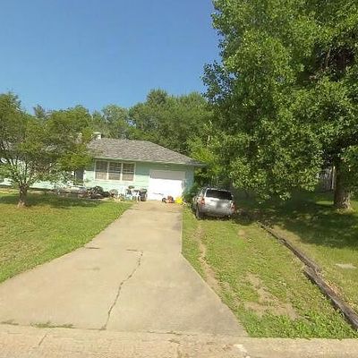 8315 Hunter St, Raytown, MO 64138