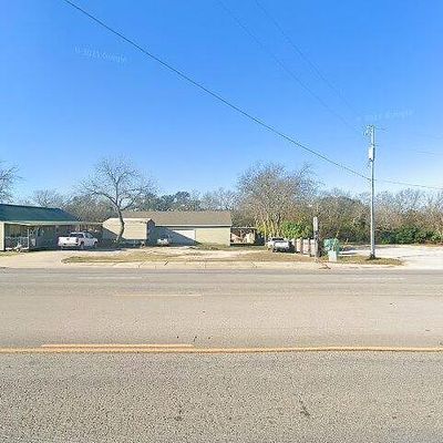 832 N Us Highway 281, Blanco, TX 78606