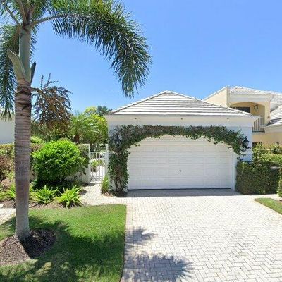 832 Rue Deville, Naples, FL 34108