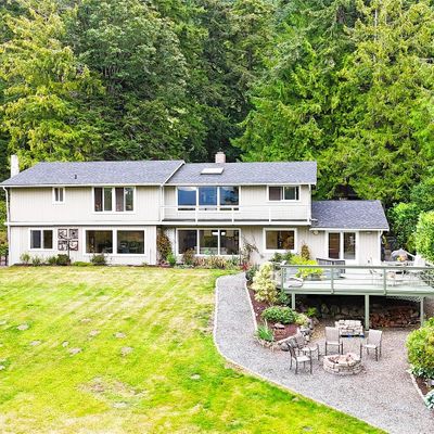 833 Chuckanut Drive, Bellingham, WA 98226