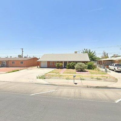 8334 N Loop Dr, El Paso, TX 79907