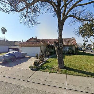 8341 Neubourg Dr, Stockton, CA 95210