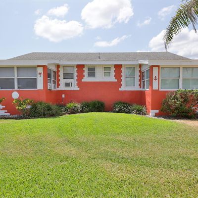 835 E 24 Th Ave, New Smyrna Beach, FL 32169