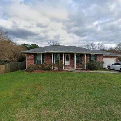 836 Clayton Dr, Norco, LA 70079