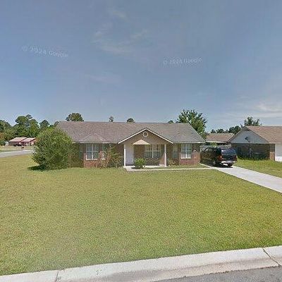 837 Ann Dr, Hinesville, GA 31313